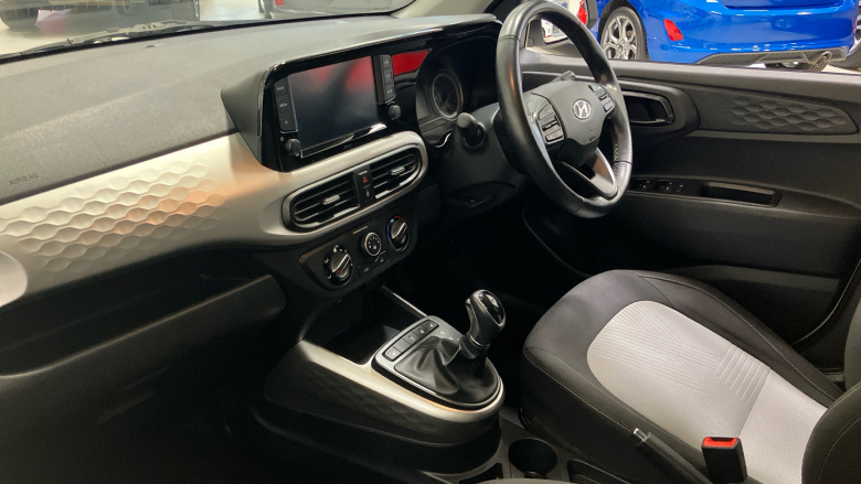 Hyundai i10 1.2 MPi Premium 5dr Auto Petrol Hatchback